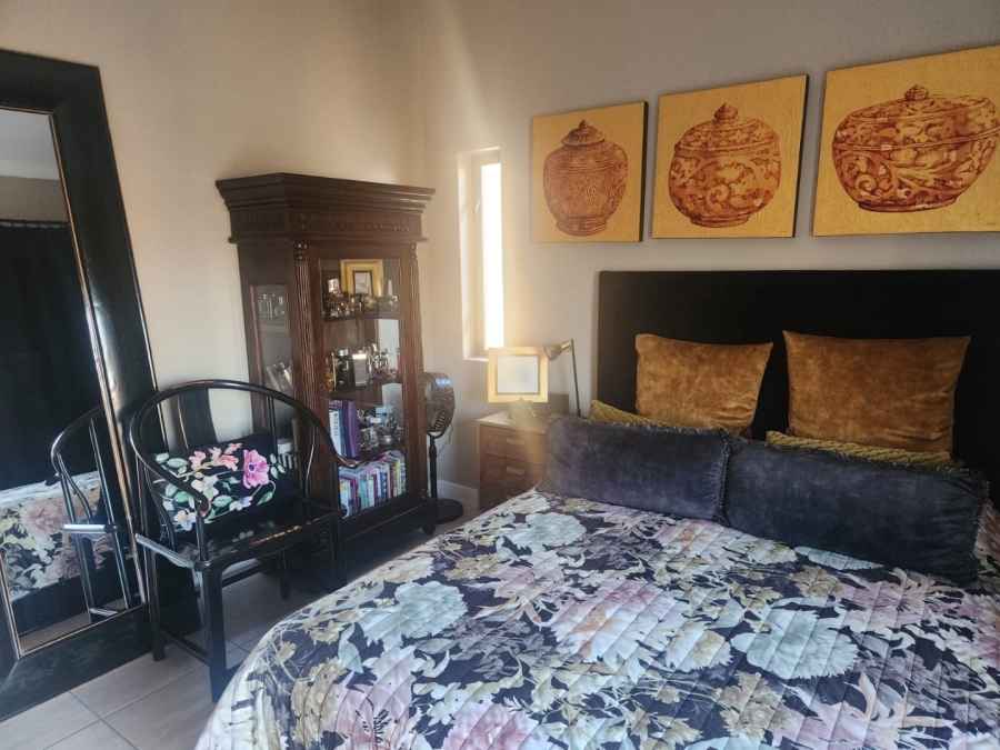 To Let 4 Bedroom Property for Rent in Ifafi North West